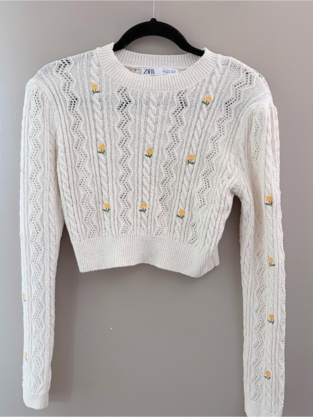 ZARA White Floral Embroidered Knit Sweater Cropped Size L